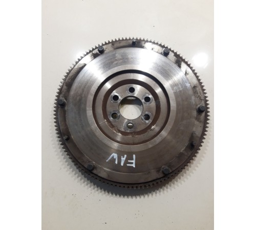 Маховик двигателя