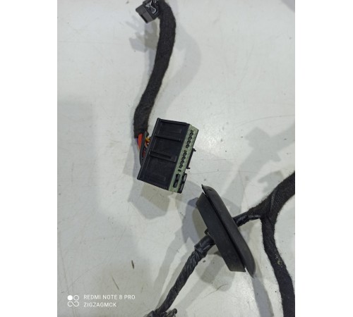 Электропроводка двери (задняя левая)