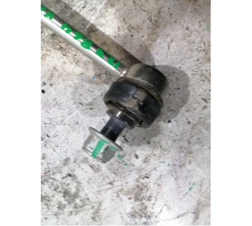 Стойка стабилизатора задняя