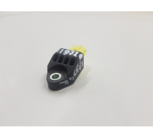 Датчик удара задний левый