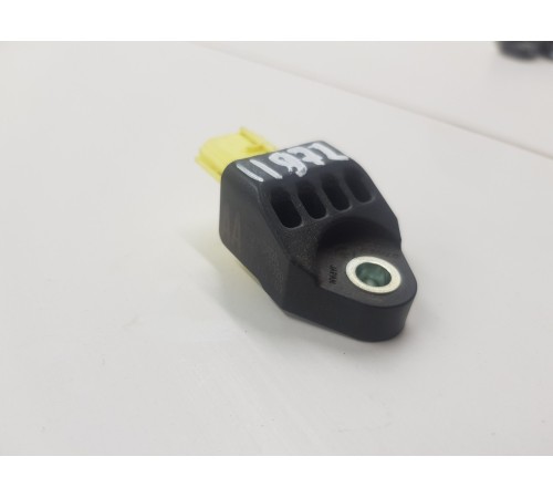 Датчик удара задний левый