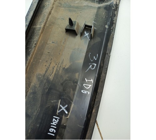 Накладка двери задняя правая нижняя