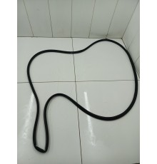 Уплотнитель двери передний правый