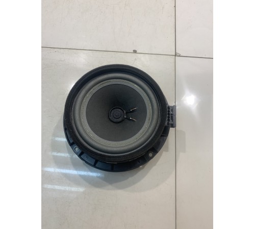 Динамик (задний, правый)