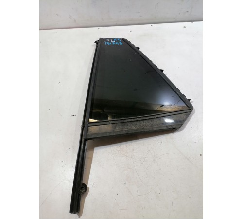 Стекло двери заднее левое, форточка