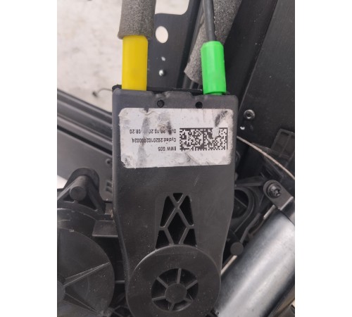 Электрошторка багажника задняя левая