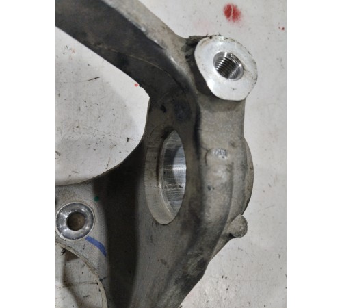 Кулак поворотный(задний левый)