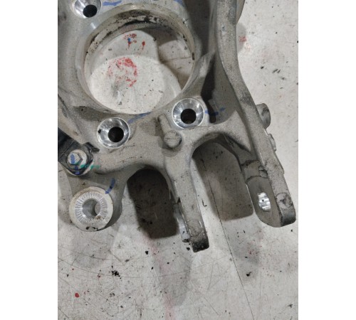 Кулак поворотный(задний левый)