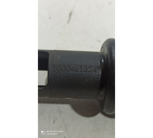 Толкатель лючка бензобака