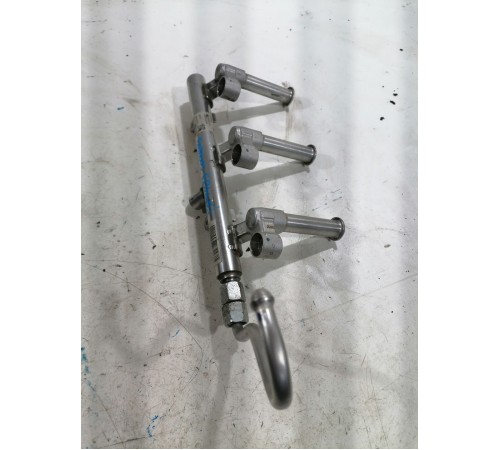 Рейка топливная (рампа)