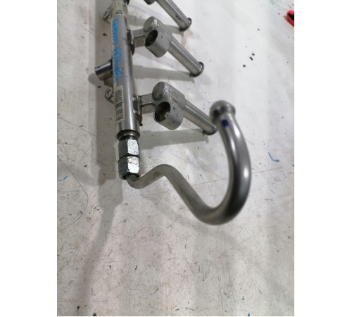 Рейка топливная (рампа)