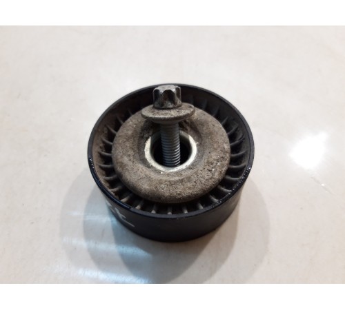 ролик обводной NSK