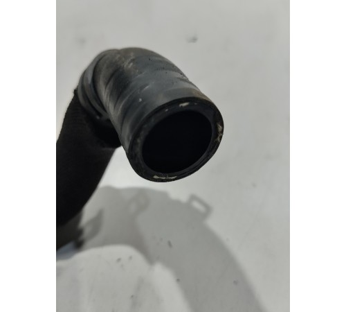 Патрубок системы охлаждения