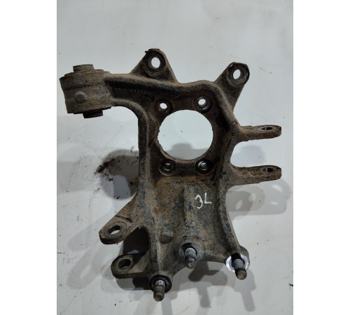 Поворотный кулак задний левый