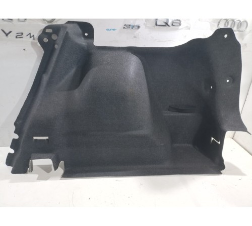 Обшивка багажника правая