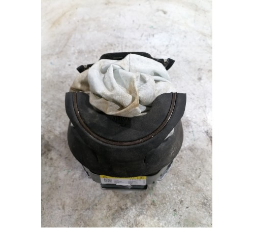 Подушка безопасности водителя