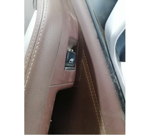 Обшивка двери задняя правая