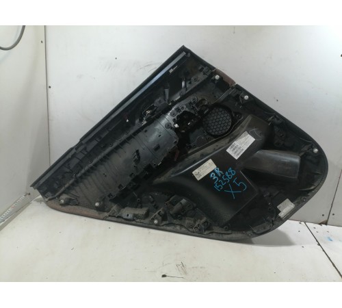 Обшивка двери задняя правая