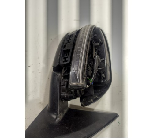 Зеркало боковое правое