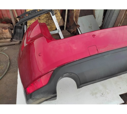 Задний бампер в сборе