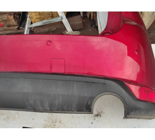 Задний бампер в сборе