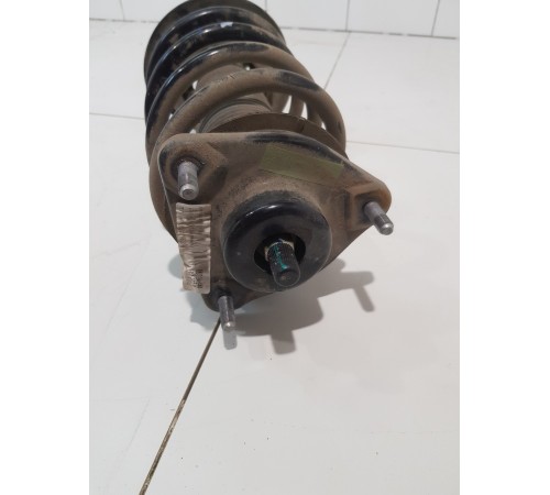 Амортизатор подвески передний правый в сборе