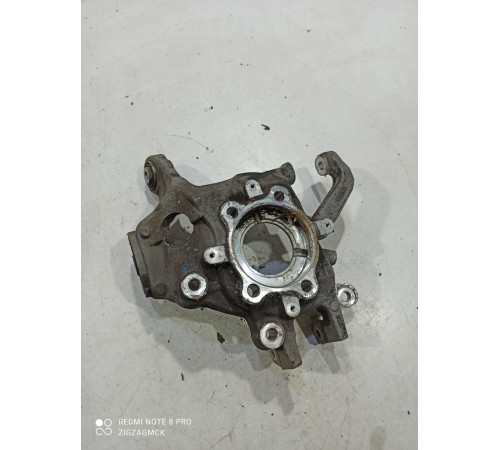 Кулак поворотный(задний правый)