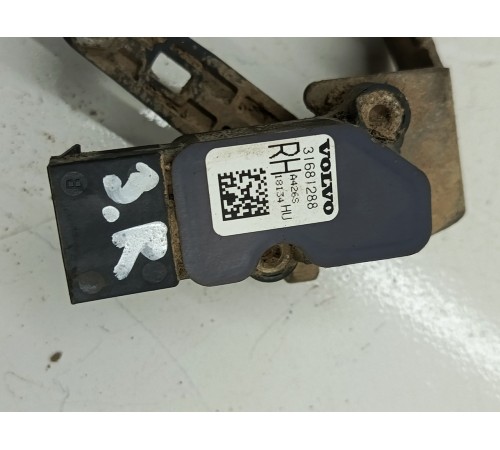 Датчик высоты дорожного просвета задний правый