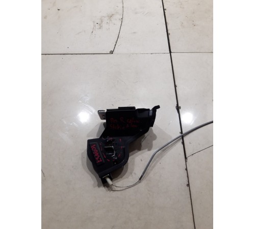 Замок правой сдвижной двери передний