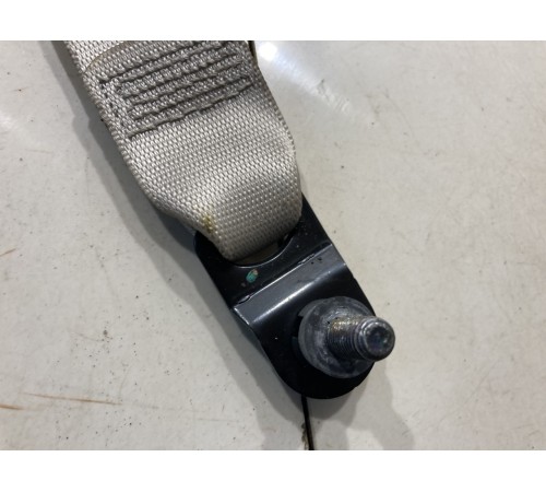 Ремень безопасности (задний, левый)