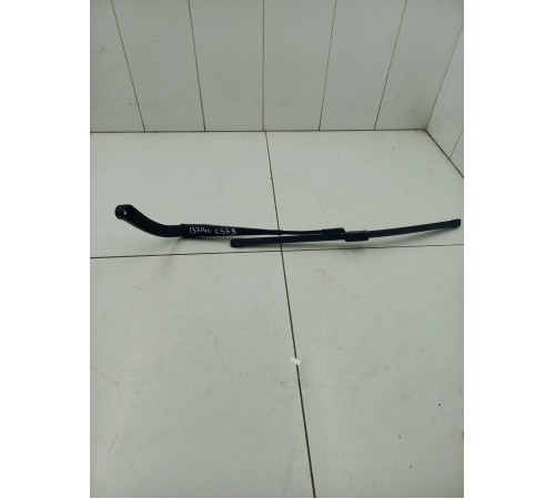 Поводок стеклоочистителя левый