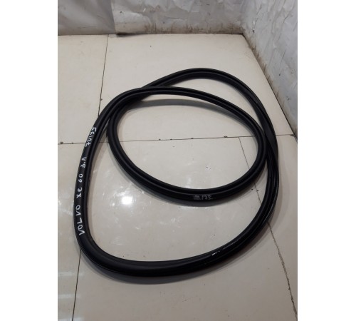 Уплотнитель двери (задний, левый)