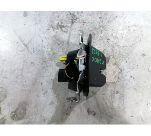 Замок двери крышки хлопушки багажника