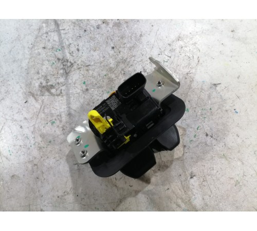 Замок двери крышки хлопушки багажника