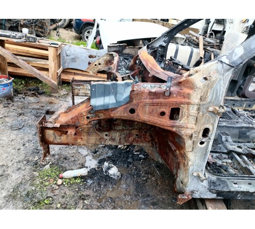 Лонжерон передний левый