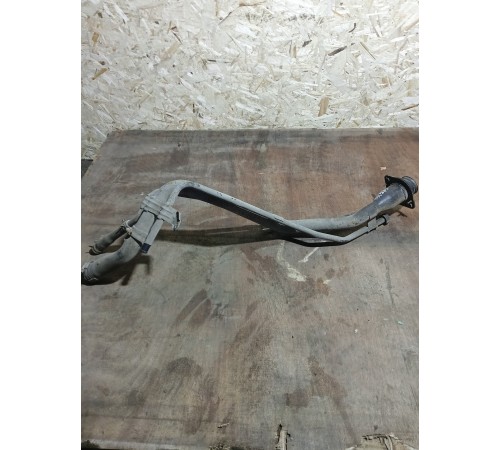 Горловина топливного бака