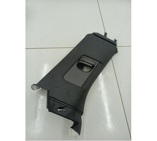 Обшивка стойки задняя левая