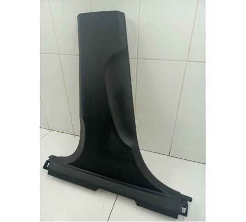 Обшивка центральной стойки левая нижняя