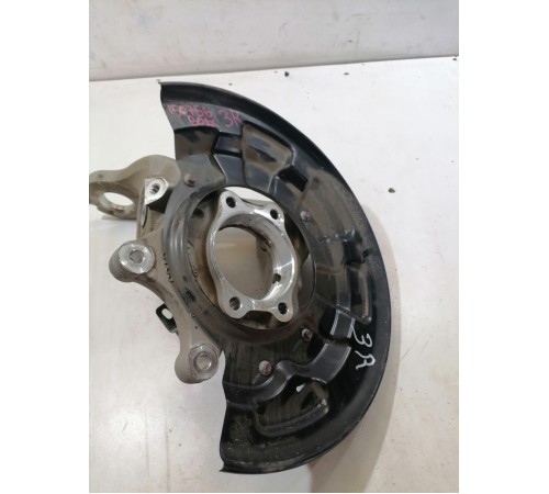 Кулак поворотный задний правый