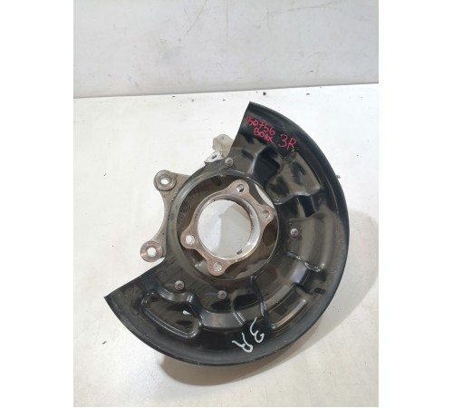 Кулак поворотный задний правый