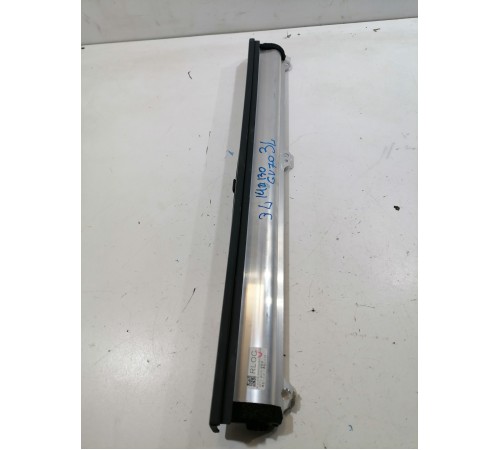 Солнцезащитная шторка двери задняя левая