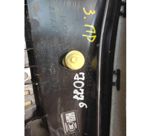 Накладка салона (задняя, правая)