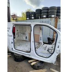 Порог с центральной стойкой правый