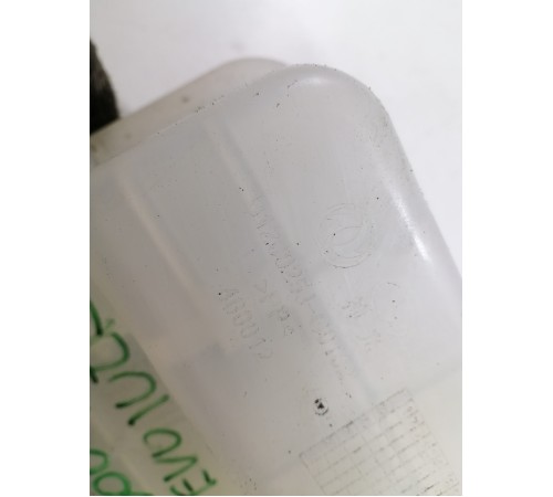 Бачок расширительный охлаждающей жидкости