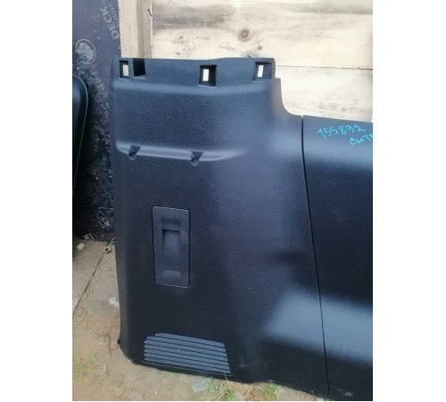 Обшивка багажника левая