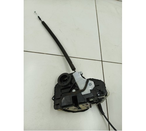 Замок двери задний левый