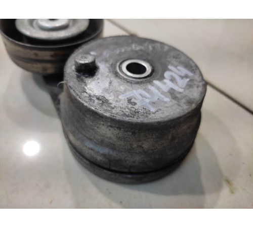 Ролик-натяжитель