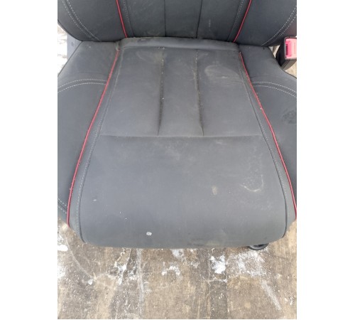 Сиденье переднее правое