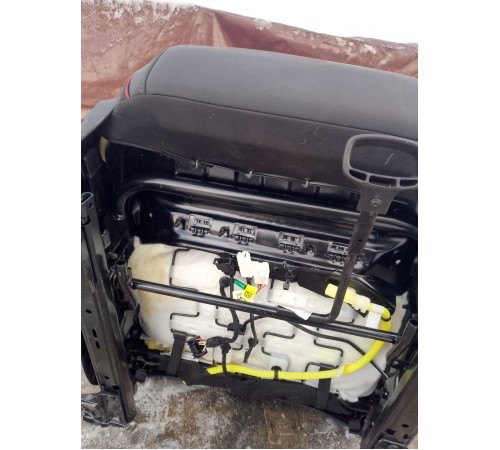 Сиденье переднее правое