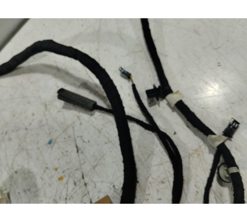Электропроводка двери передняя левая